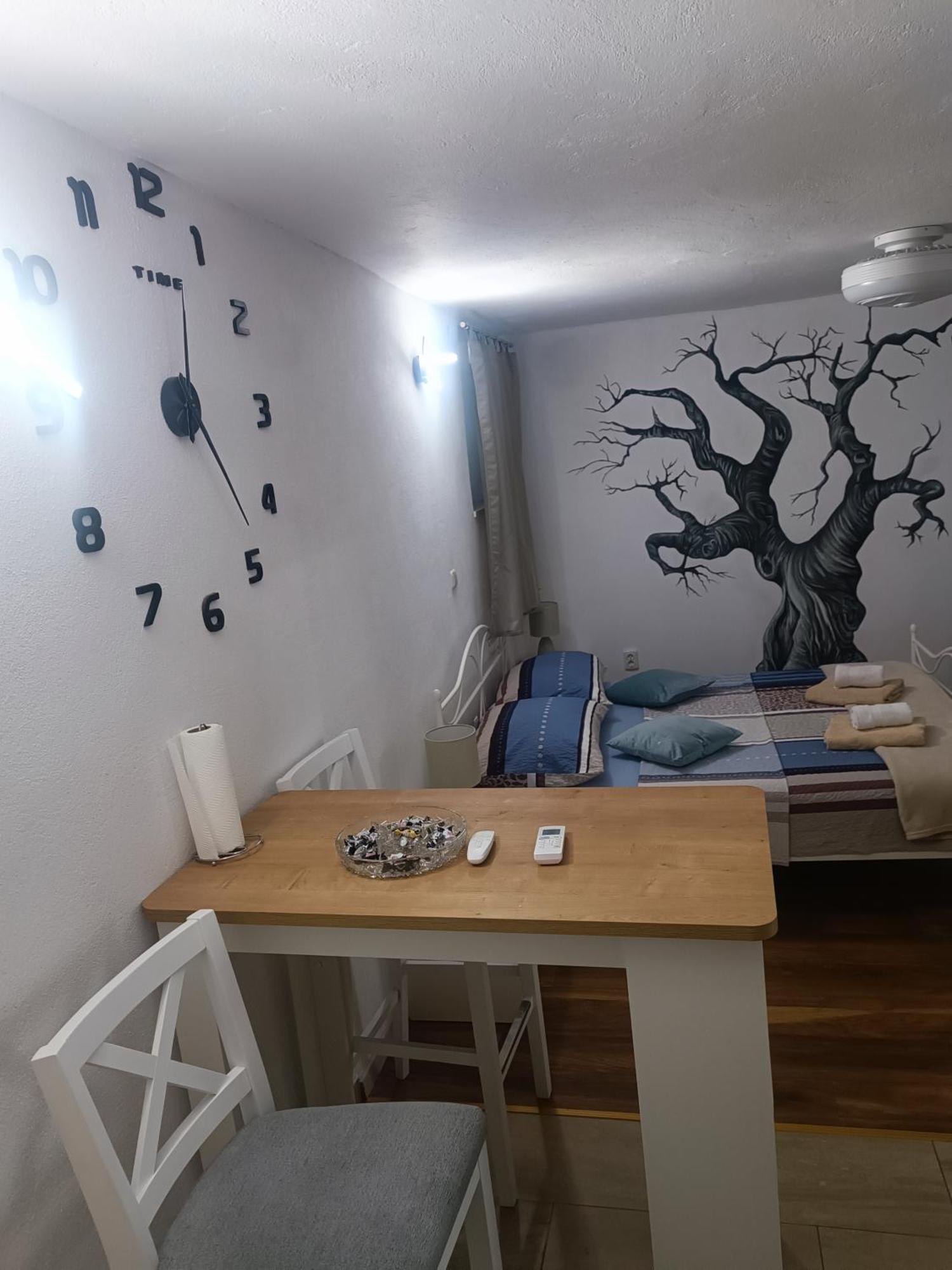 Studio Apartman M&M Split Exterior photo